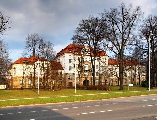 Landesuntersuchungsanstalt Sachsen Umbau Laborgebaeude1